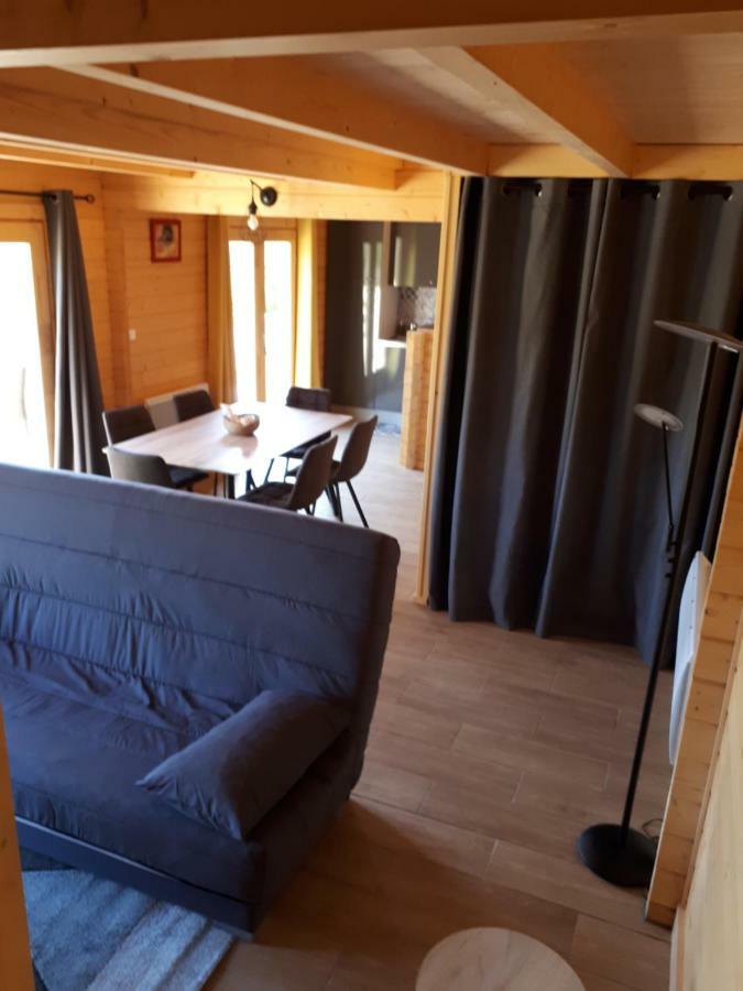 Castelnou Gite Le Chalet Des Milles Et Un Chemins מראה חיצוני תמונה